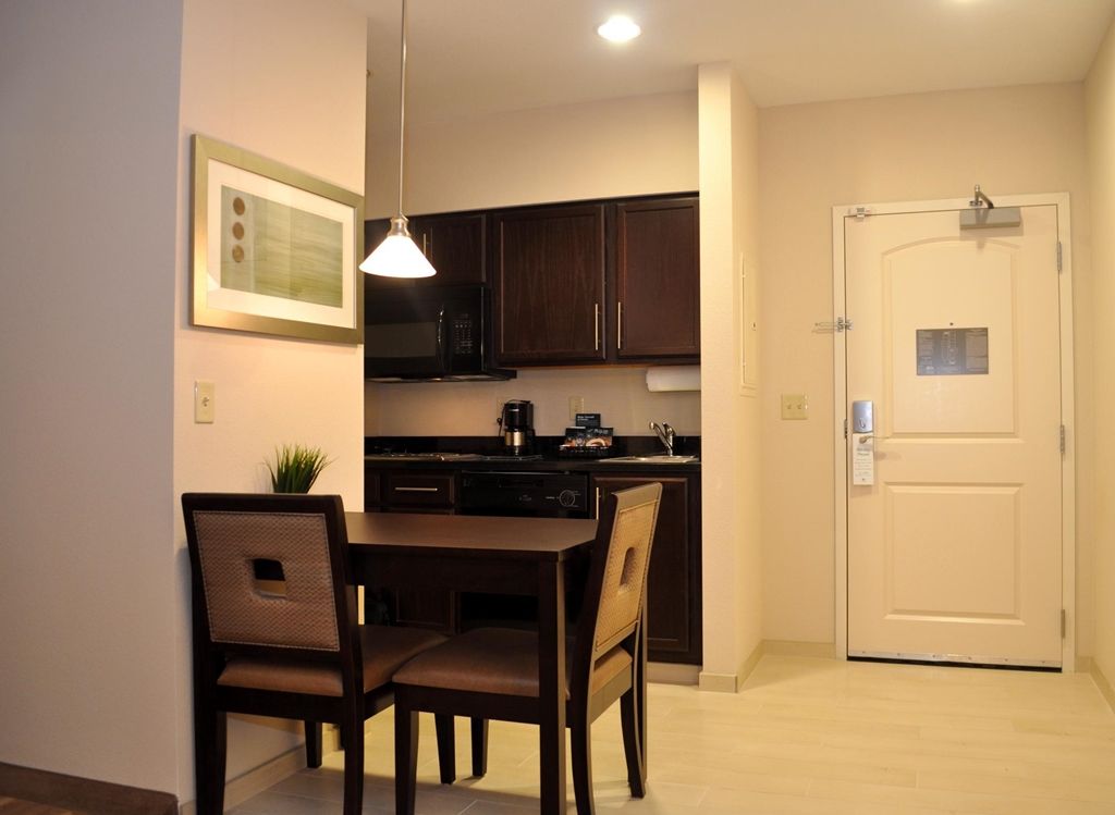 Homewood Suites Fort Wayne Ellisville Room photo